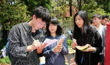 难忘的吃水果大赛