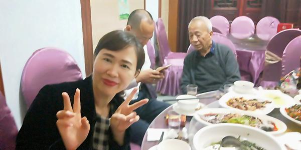 难忘，热情的青年
