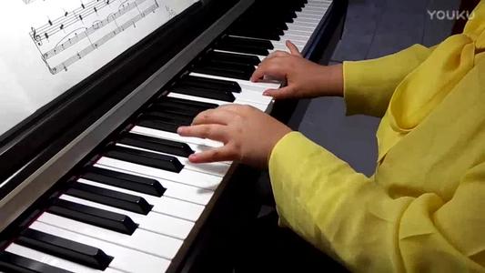 弹钢琴的乐趣