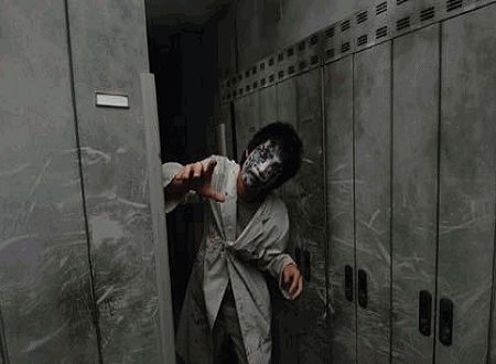 惊险的鬼屋之旅