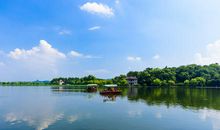 西湖的水，他的泪