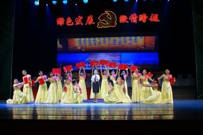 学校诗歌朗诵会