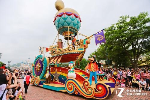 享受“快乐世界”