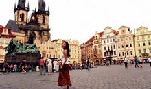 广场上的那个人