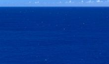 海水一样碧蓝色的眼睛