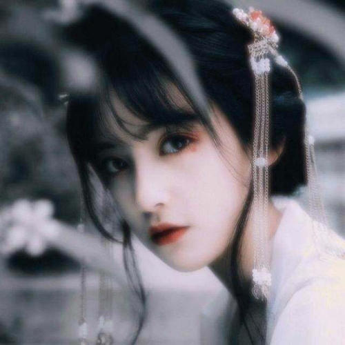 那个傻笑
