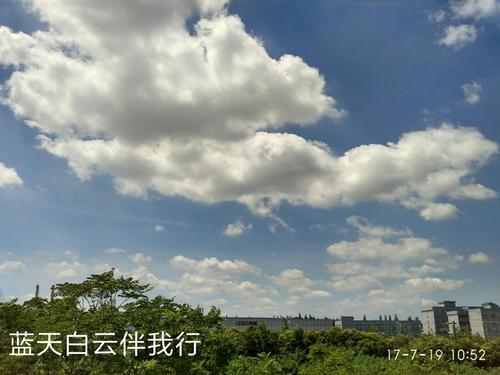 走出那个被围困的城市