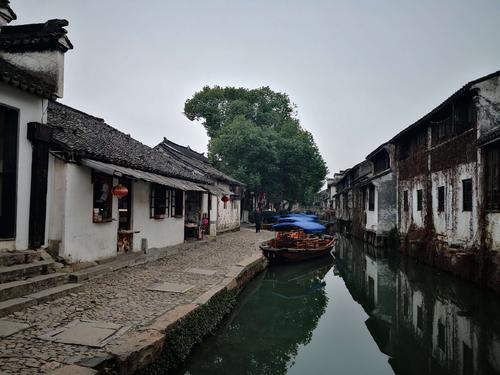 走进水乡