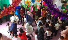 粘出友谊的泡泡糖