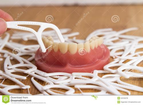 生锈的假牙