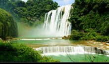 美丽的黄果树大瀑布