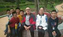 我参加了英语角活动