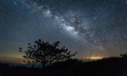 夜空的景色