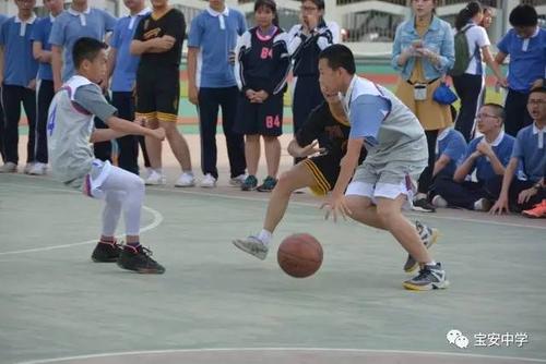 二年级篮球决赛