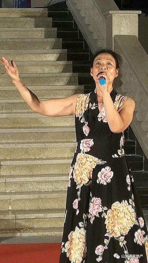 一路上我大声唱歌