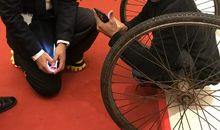 令我感动的一个动作