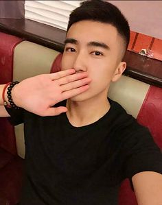 英俊的男人