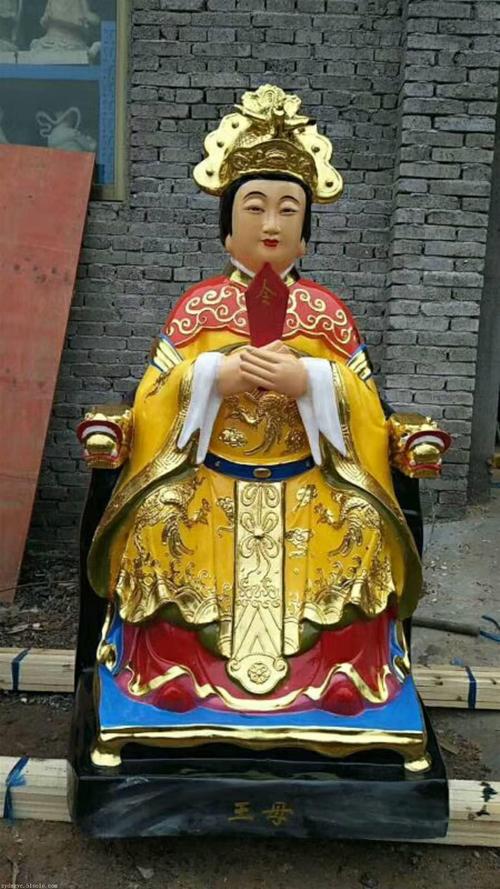 我花了一天的时间与西方女王母亲