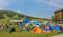 快乐的露营活动