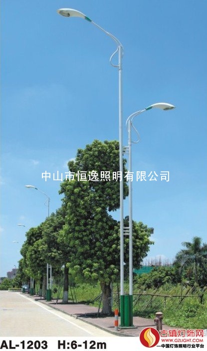 无私奉献的路灯