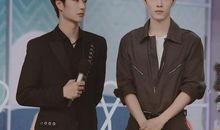 双目对视的那一刻