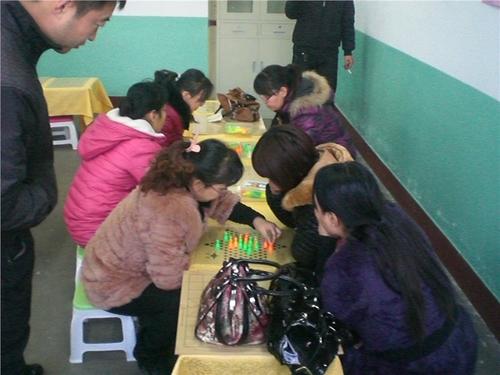 神经跳棋游戏
