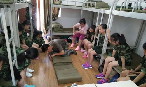 学习如何折叠被子