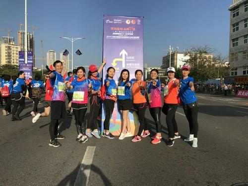 第一次马拉松“快乐奔跑”