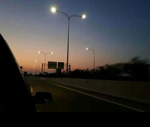 夜晚的光线