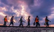 我心中的那个身影