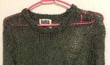 一件破旧的毛衣