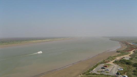 游览黄河和渤海湾