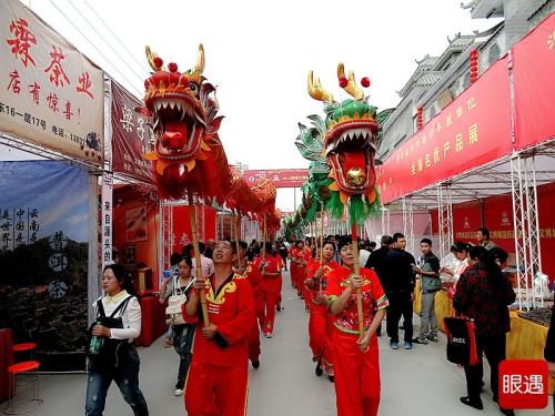 庙会是如此热闹