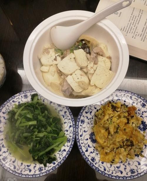 在我家吃晚餐