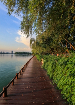 玄武湖