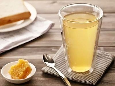一杯蜂蜜水