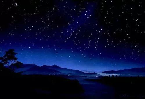 迷人的乡村夏夜