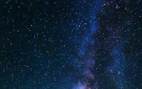 沙漠中星空下的回忆