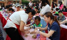 陶艺制作，童心献党