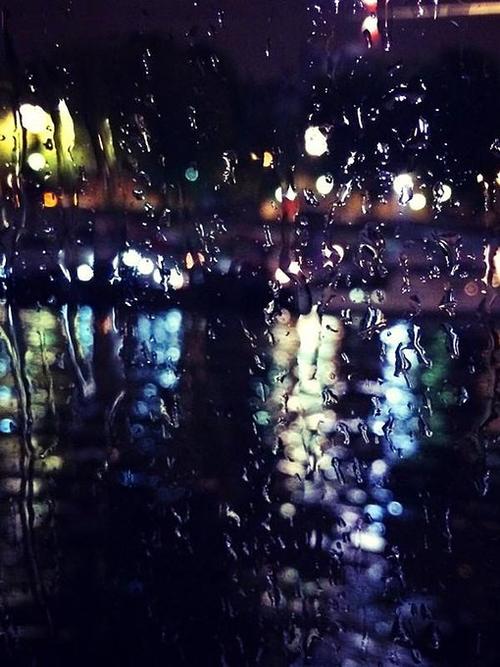 那雨，那件事，那个人