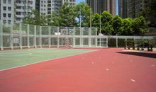 校园一角——我们的中操场花坛