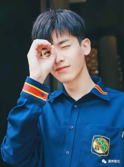 这个男孩不容易