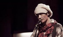 那首动人的歌曲