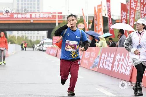 热爱马拉松的爸爸