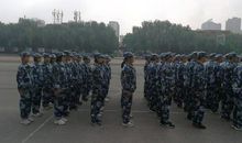 军训让我懂得了坚持