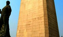 参观雨花台烈士陵园