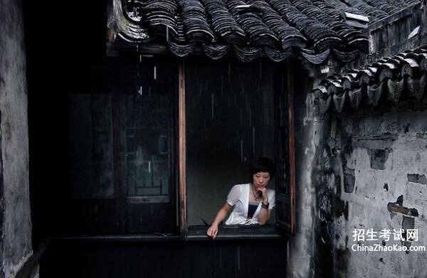 窗前的树