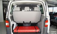 叔叔和他的面包车