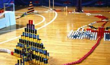 我爱玩多米诺骨牌