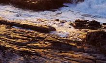 当海浪又涌起时